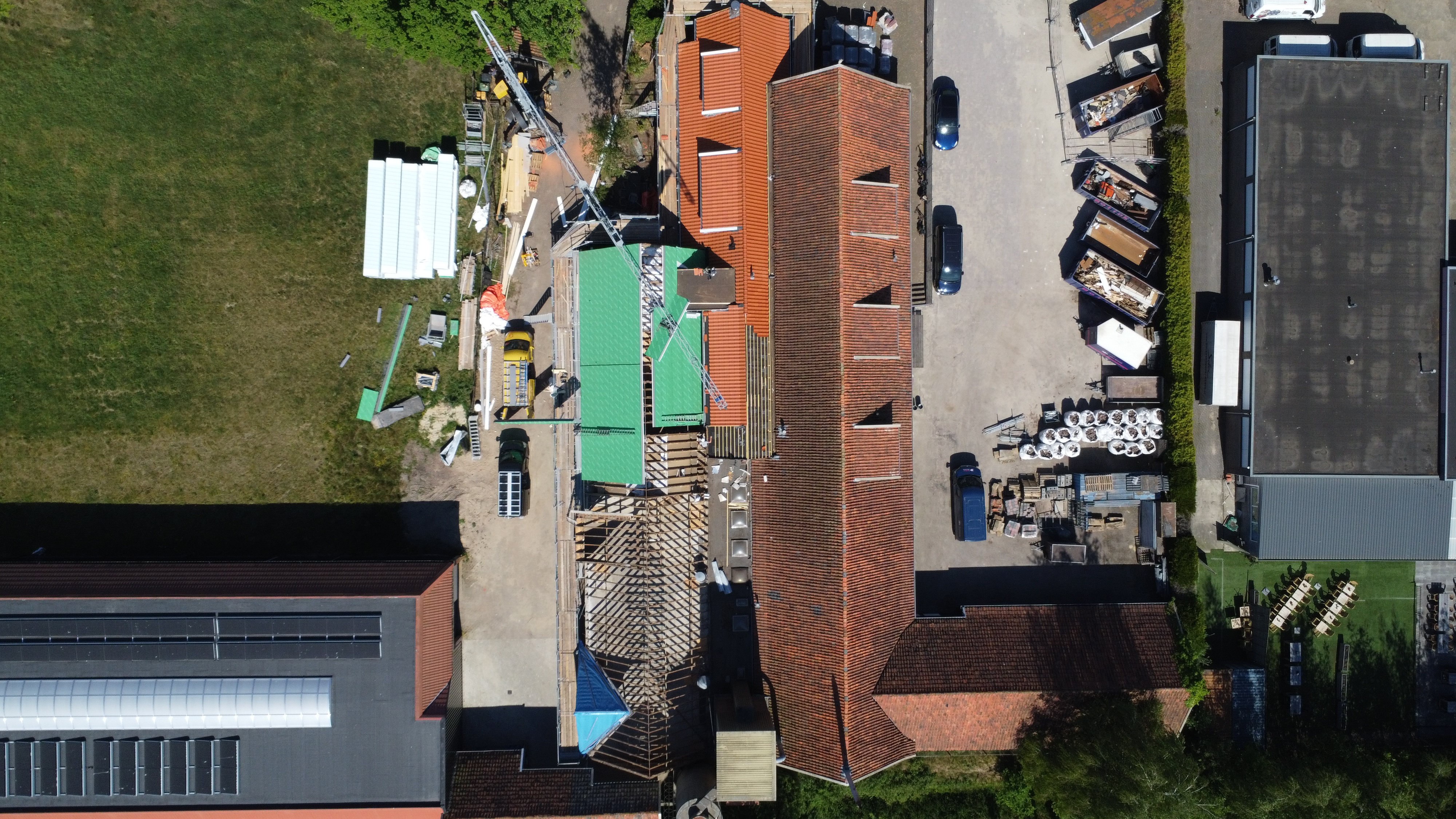 Restauratie en verduurzaming hellend dak en dakkapellen Weerselo fase 1 foto